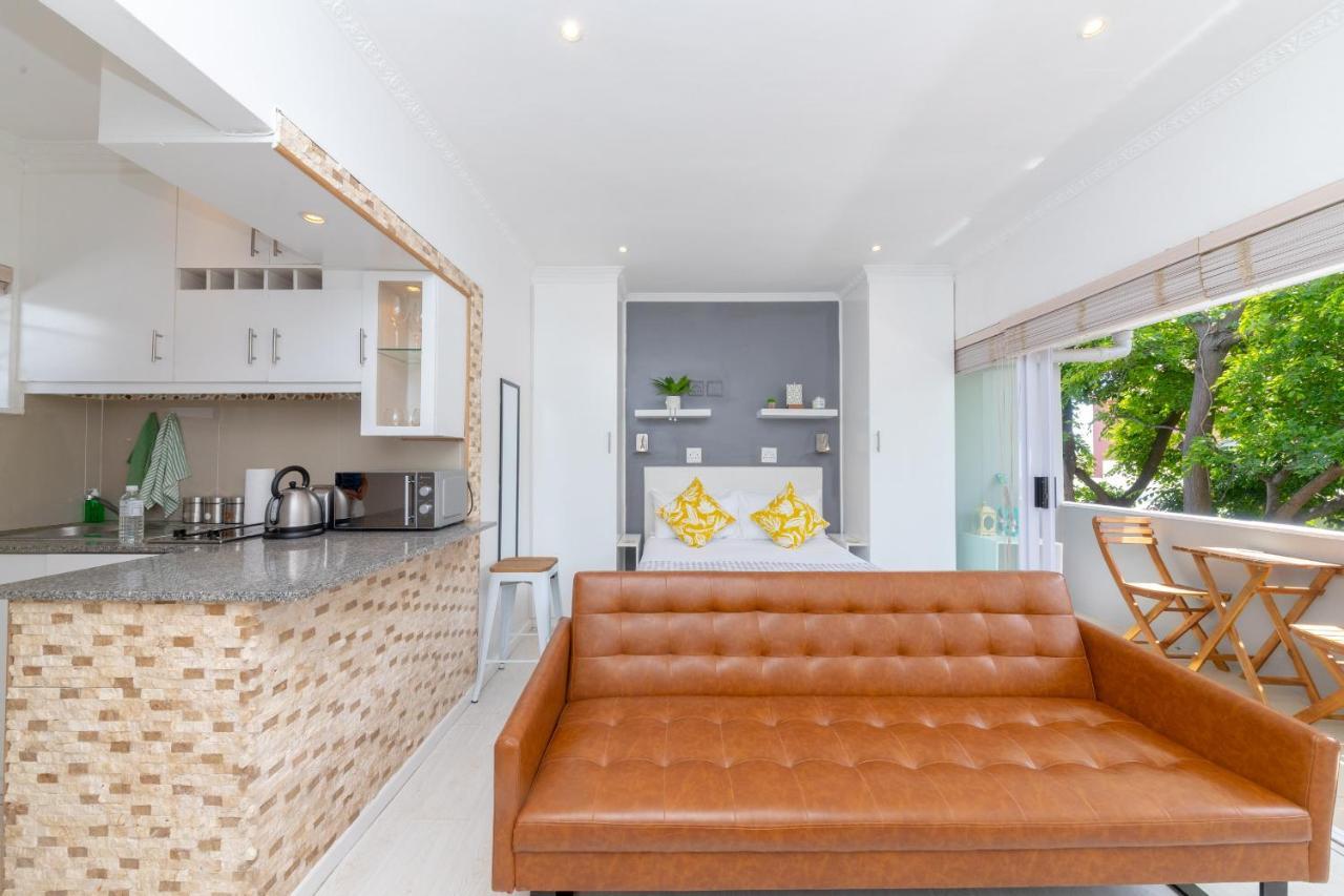 Bright Airy Studio In Point *